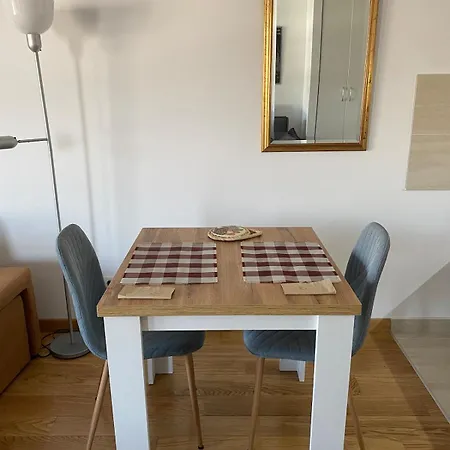 Wellport Bp Apartment Belgrade